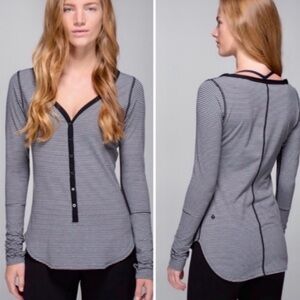 Lululemon Heathered Black Awesome Henley Likely Size 4